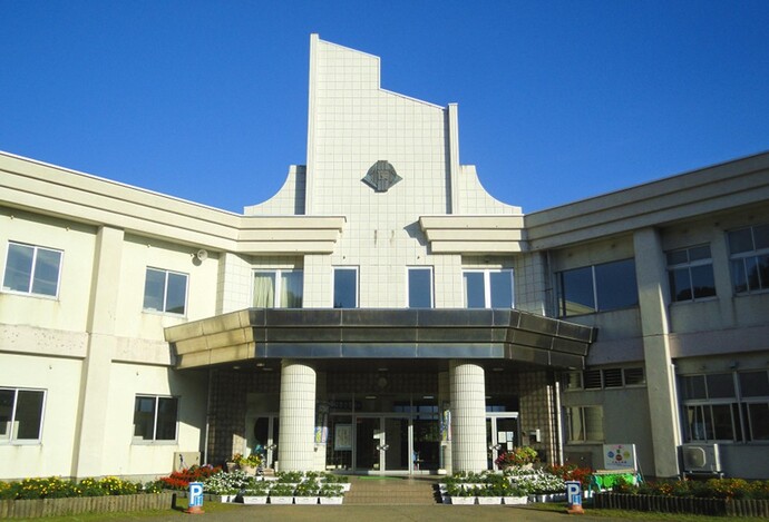 写真：小友小学校の校舎