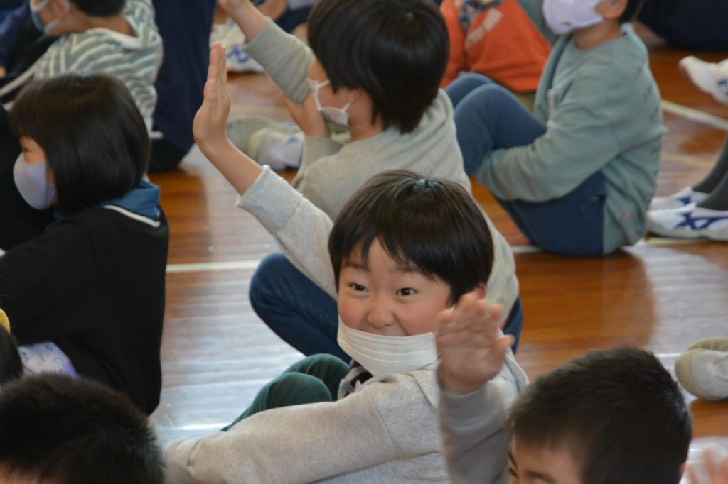 写真：１年生こんにちは集会の様子8