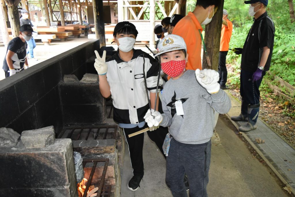 写真：５年生自然教室の様子2